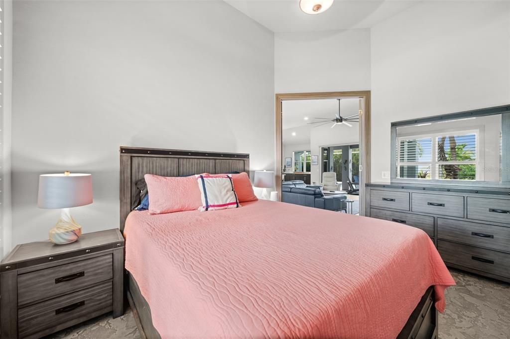 For Sale: $775,000 (3 beds, 3 baths, 2731 Square Feet)