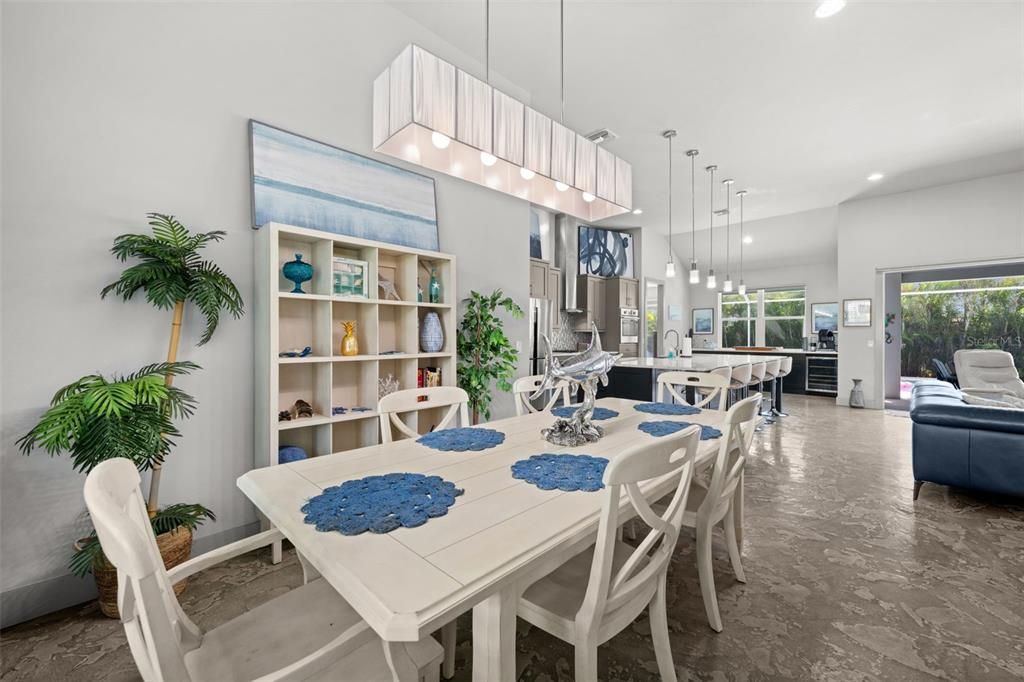 For Sale: $775,000 (3 beds, 3 baths, 2731 Square Feet)