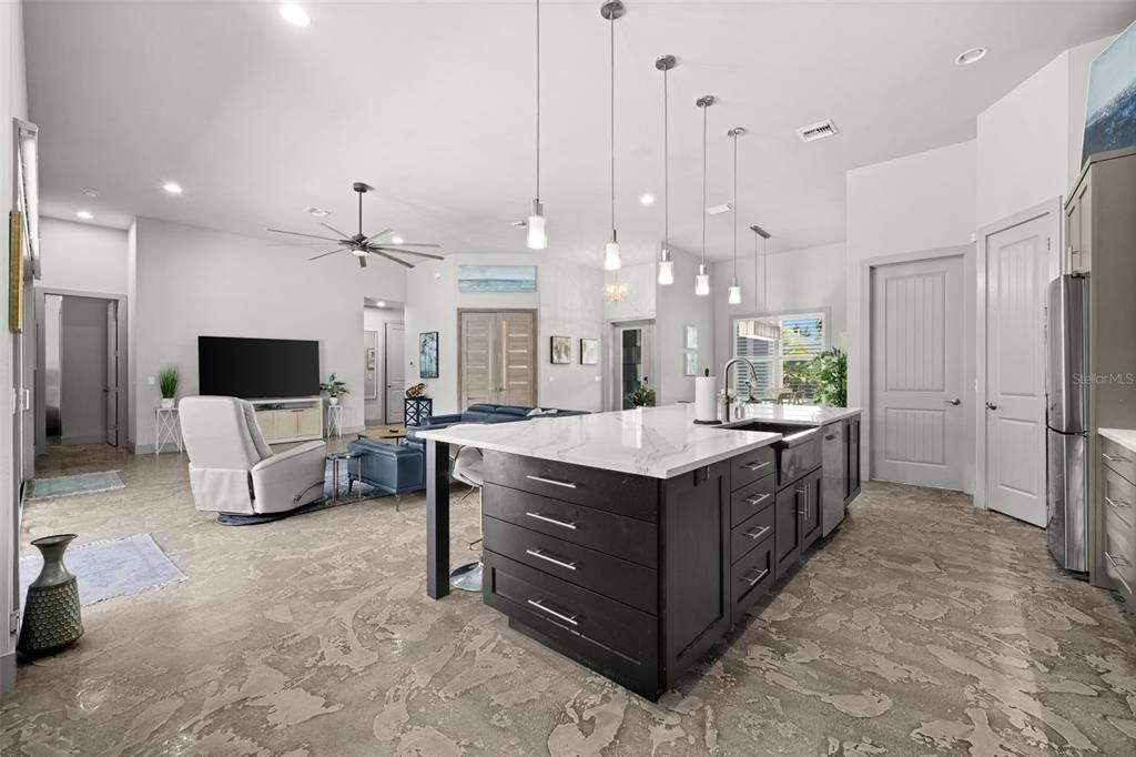 For Sale: $775,000 (3 beds, 3 baths, 2731 Square Feet)