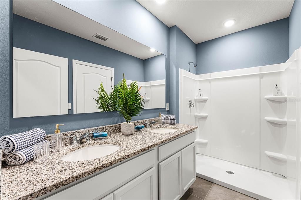 Active With Contract: $378,990 (4 beds, 2 baths, 1665 Square Feet)