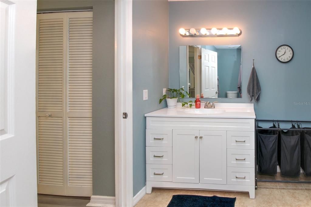 合同活跃: $329,900 (3 贝兹, 2 浴室, 1540 平方英尺)