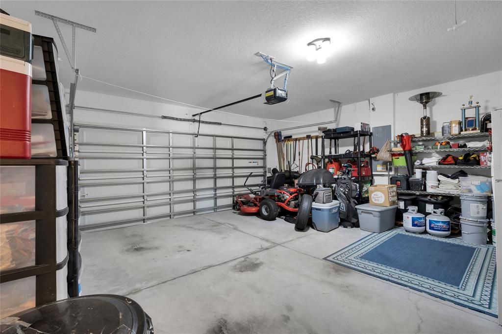 待售: $365,000 (4 贝兹, 2 浴室, 1827 平方英尺)