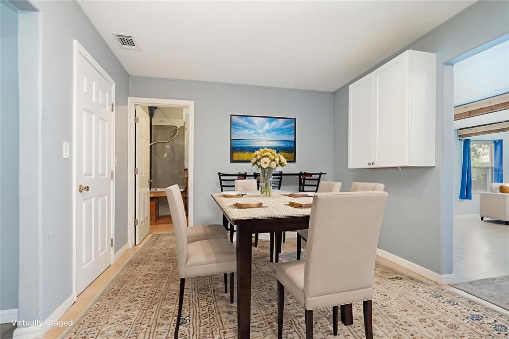 For Sale: $319,000 (3 beds, 2 baths, 1946 Square Feet)