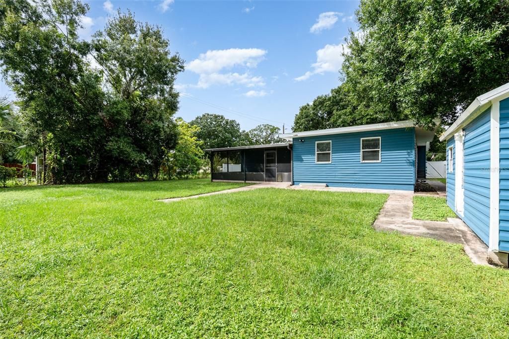 For Sale: $319,000 (3 beds, 2 baths, 1946 Square Feet)