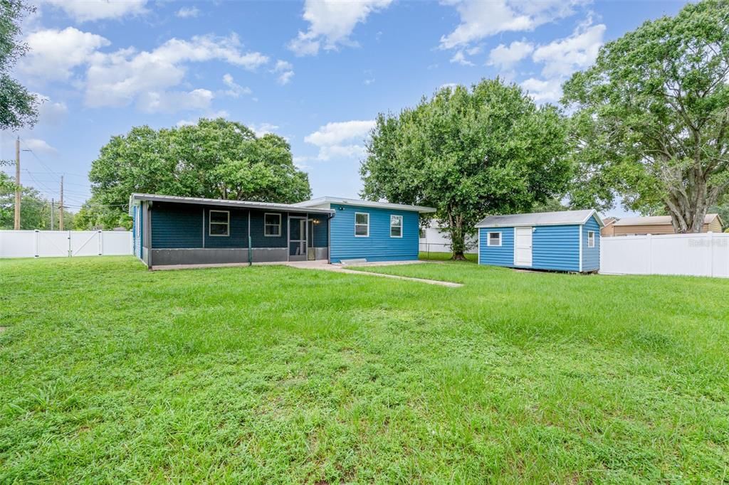 For Sale: $319,000 (3 beds, 2 baths, 1946 Square Feet)