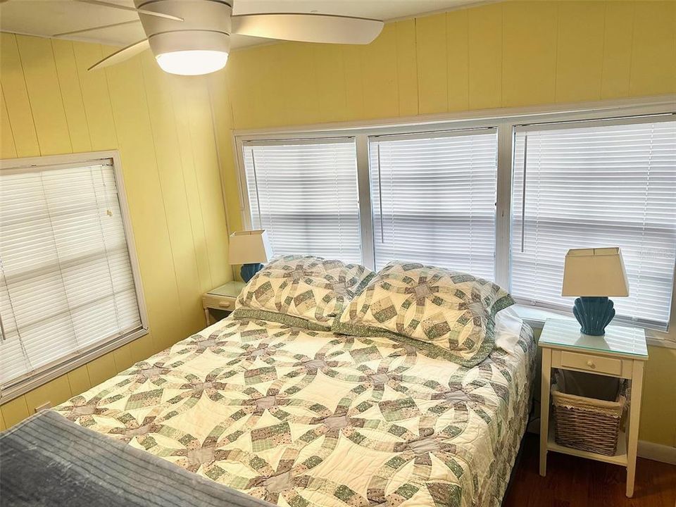 待售: $124,900 (2 贝兹, 2 浴室, 952 平方英尺)