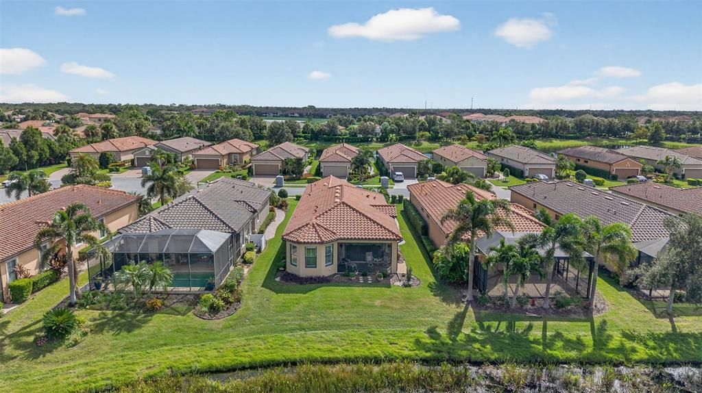 Active With Contract: $520,000 (2 beds, 2 baths, 1700 Square Feet)