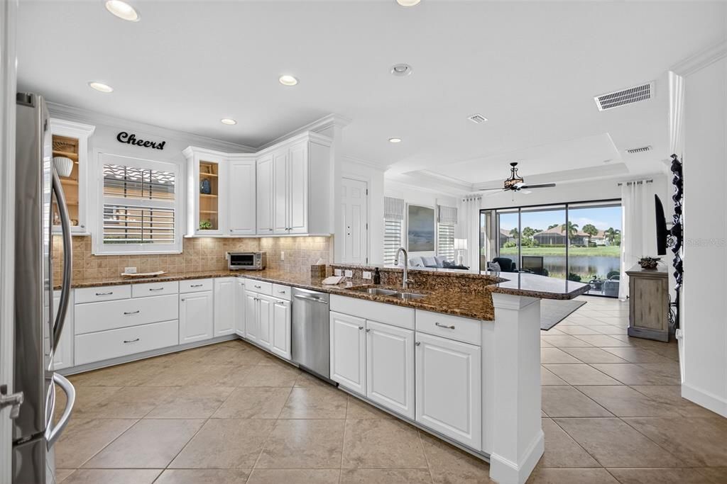 Active With Contract: $520,000 (2 beds, 2 baths, 1700 Square Feet)