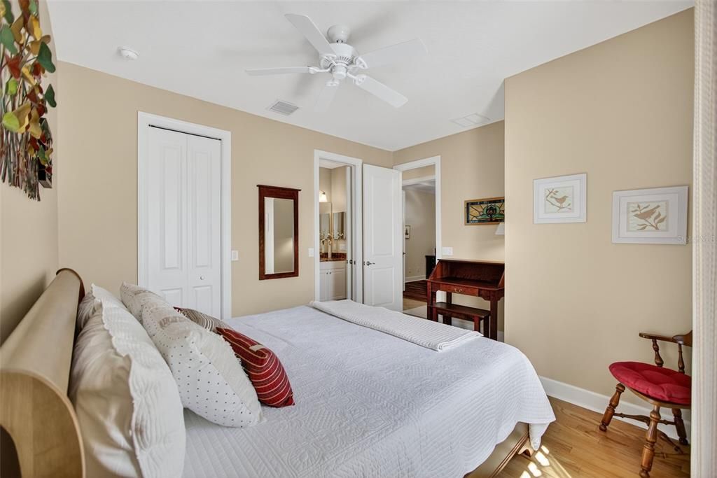 Active With Contract: $520,000 (2 beds, 2 baths, 1700 Square Feet)