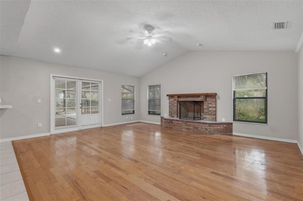 Active With Contract: $549,900 (4 beds, 3 baths, 2535 Square Feet)