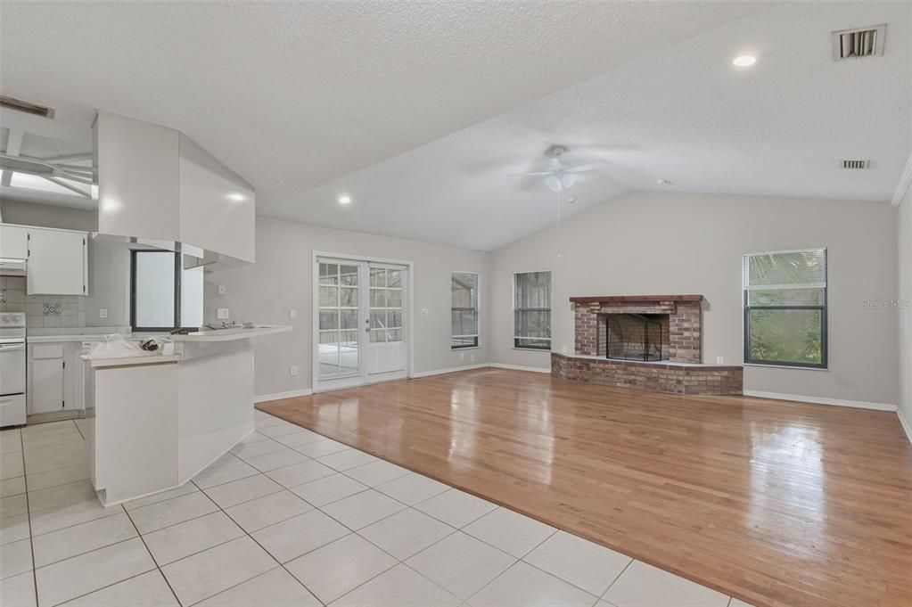 Active With Contract: $549,900 (4 beds, 3 baths, 2535 Square Feet)