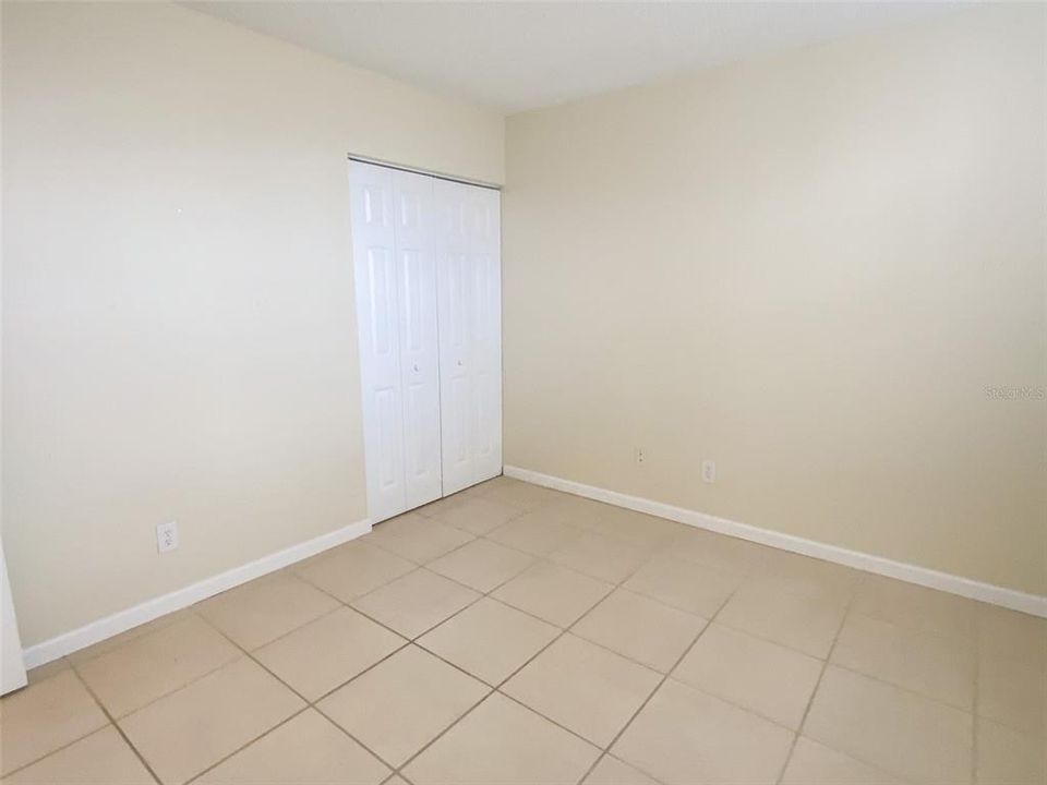 合同活跃: $1,500 (2 贝兹, 2 浴室, 1035 平方英尺)