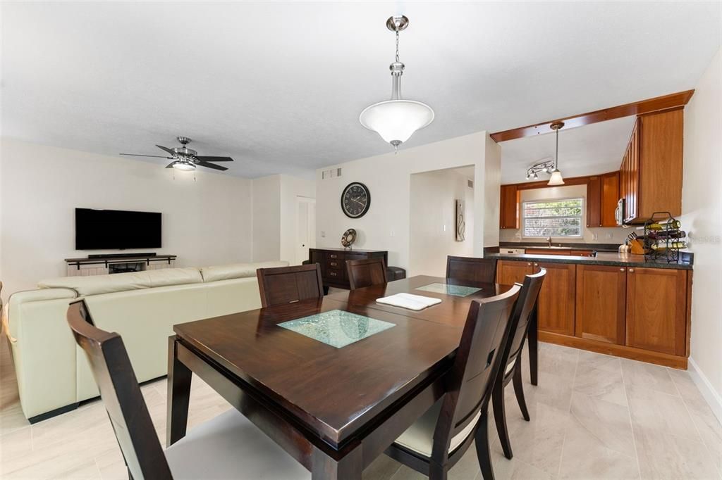 For Sale: $350,000 (3 beds, 2 baths, 1630 Square Feet)