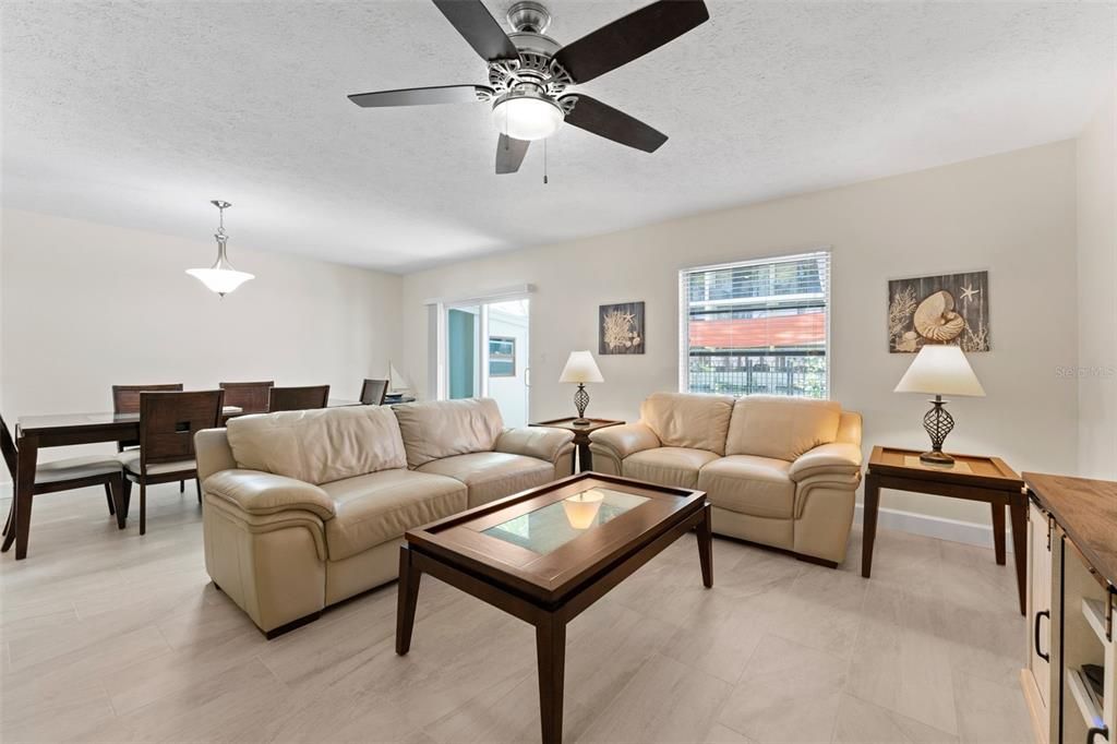 For Sale: $350,000 (3 beds, 2 baths, 1630 Square Feet)