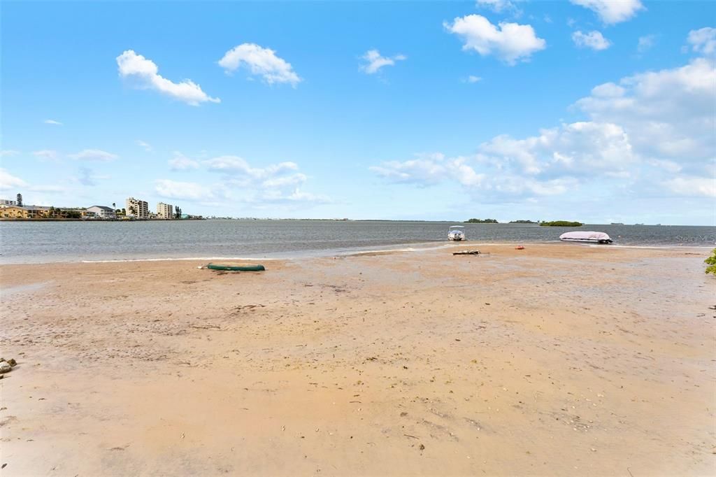 For Sale: $350,000 (3 beds, 2 baths, 1630 Square Feet)