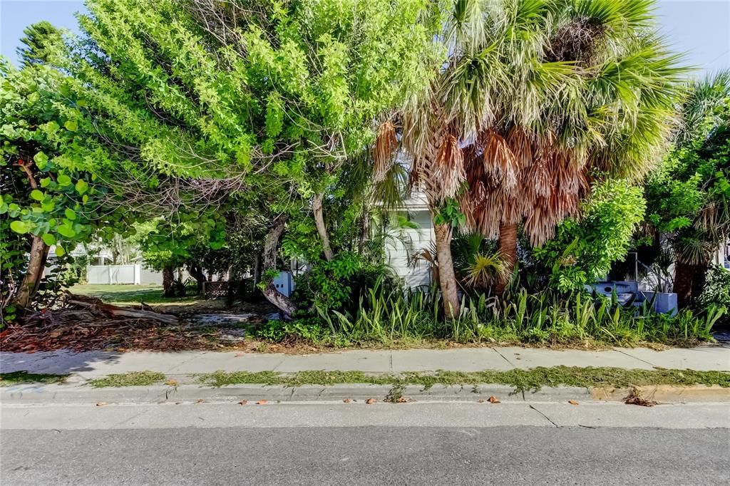 En Venta: $1,890,000 (6 camas, 5 baños, 2790 Pies cuadrados)