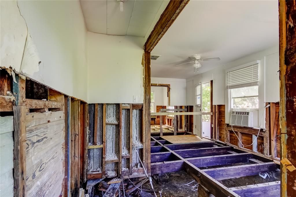 En Venta: $1,890,000 (6 camas, 5 baños, 2790 Pies cuadrados)