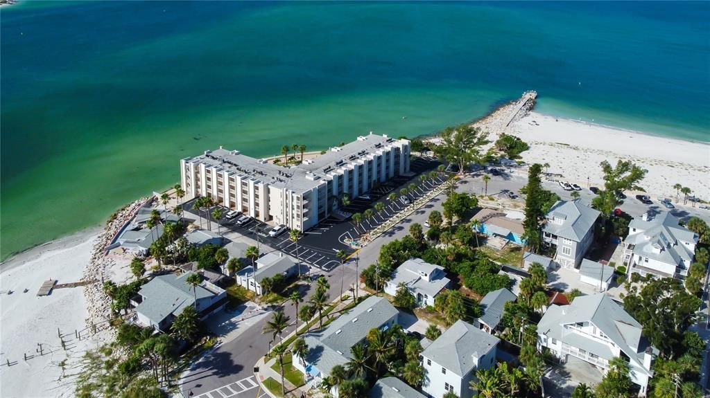 En Venta: $1,890,000 (6 camas, 5 baños, 2790 Pies cuadrados)