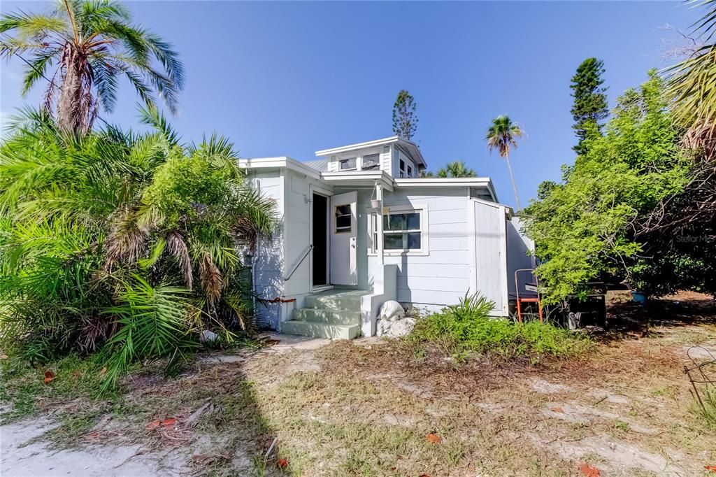 En Venta: $1,890,000 (6 camas, 5 baños, 2790 Pies cuadrados)