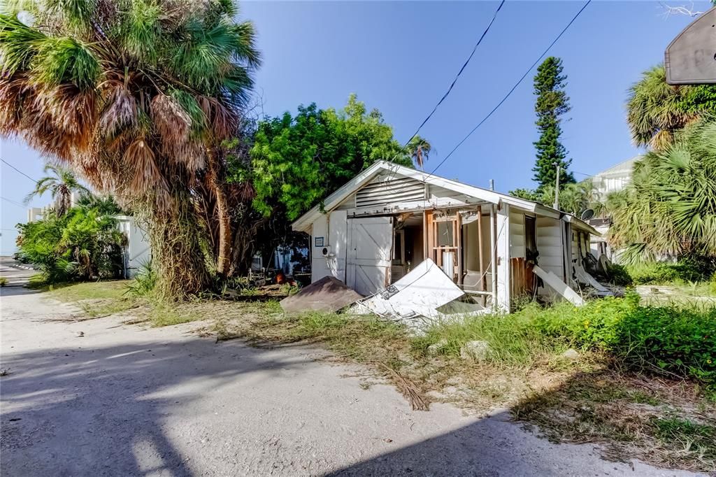 En Venta: $1,890,000 (6 camas, 5 baños, 2790 Pies cuadrados)