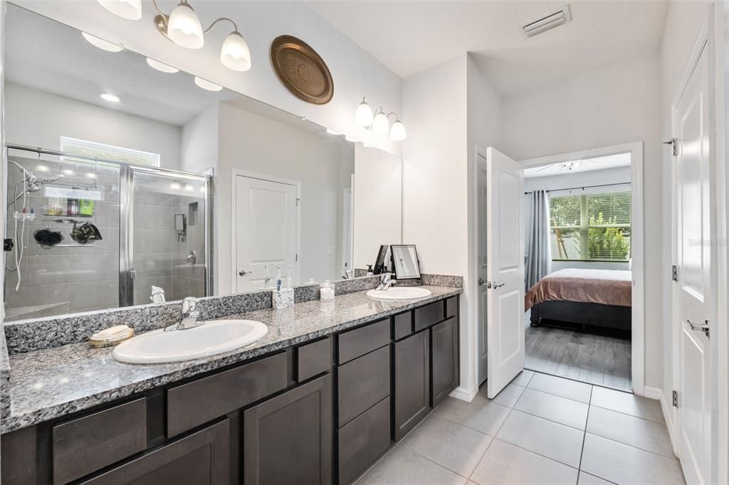 На продажу: $324,900 (3 спален, 2 ванн, 1710 Квадратных фут)