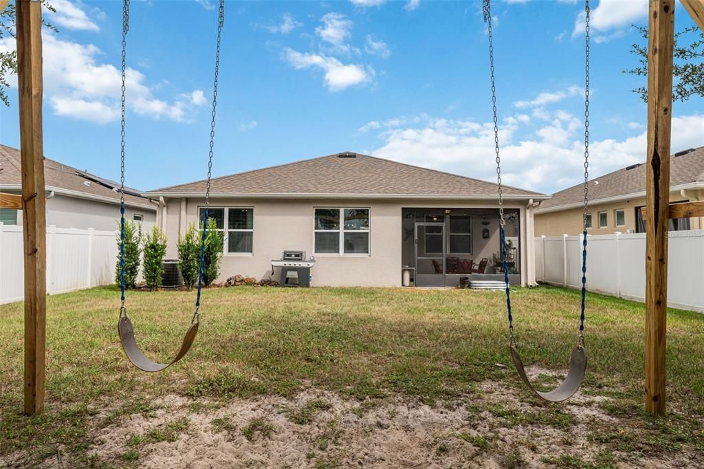 На продажу: $324,900 (3 спален, 2 ванн, 1710 Квадратных фут)