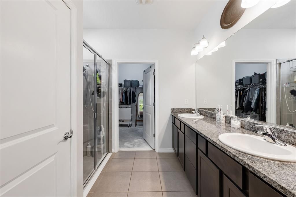 На продажу: $324,900 (3 спален, 2 ванн, 1710 Квадратных фут)