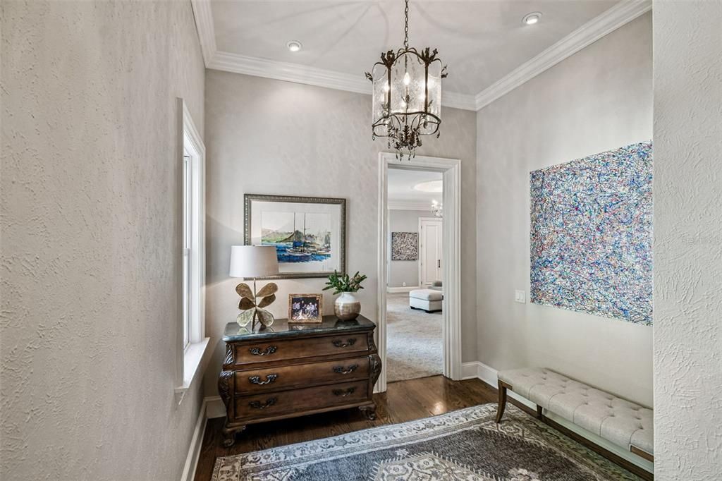 合同活跃: $5,499,000 (5 贝兹, 6 浴室, 7906 平方英尺)