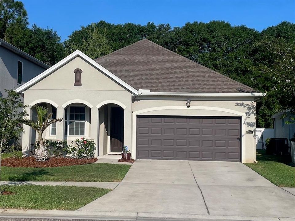 Activo con contrato: $3,100 (3 camas, 2 baños, 1792 Pies cuadrados)