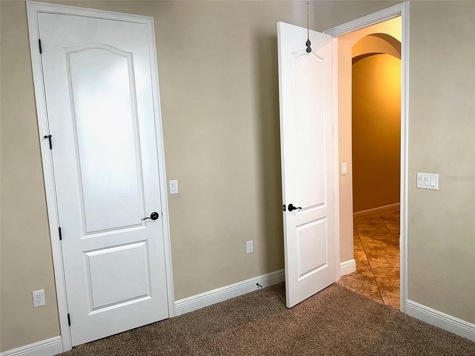 Activo con contrato: $3,100 (3 camas, 2 baños, 1792 Pies cuadrados)