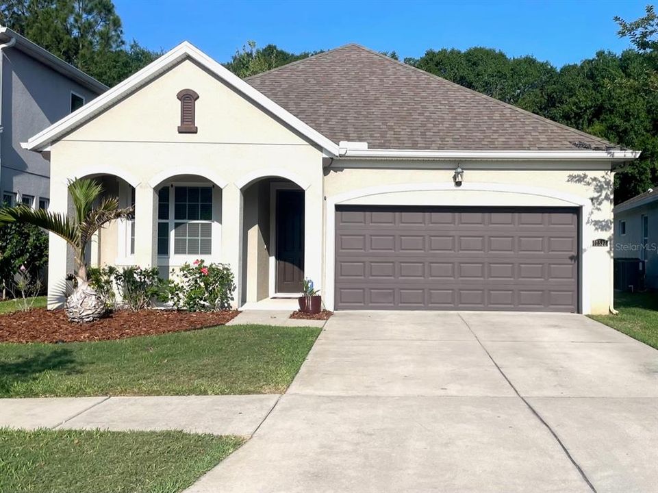 Activo con contrato: $3,100 (3 camas, 2 baños, 1792 Pies cuadrados)