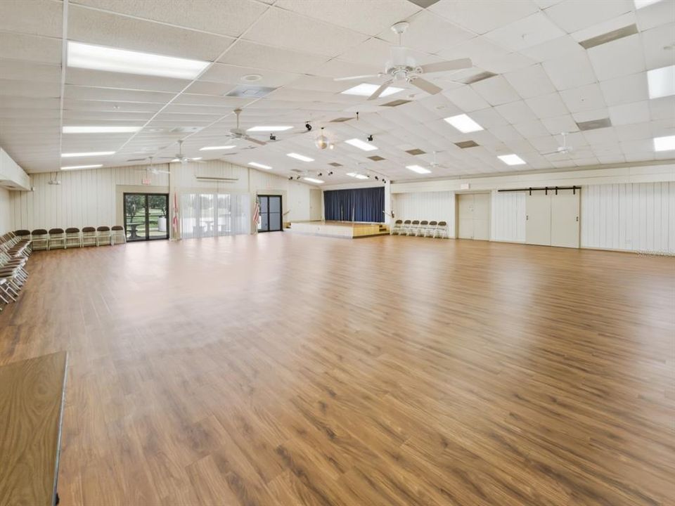 For Sale: $157,400 (2 beds, 2 baths, 1125 Square Feet)