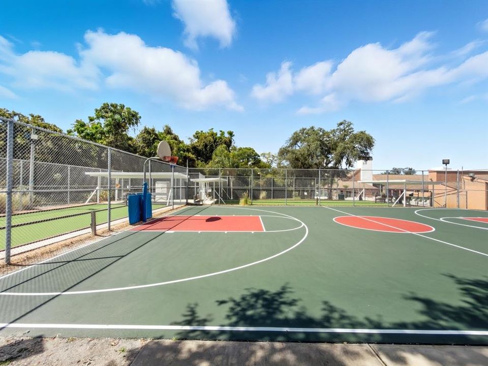 For Sale: $157,400 (2 beds, 2 baths, 1125 Square Feet)