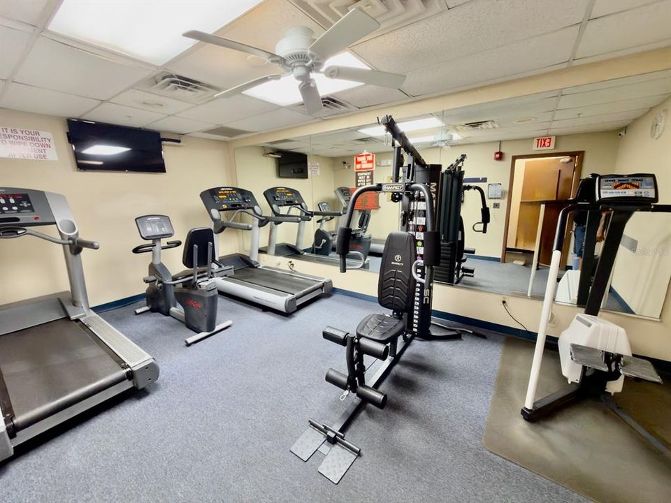 For Sale: $157,400 (2 beds, 2 baths, 1125 Square Feet)