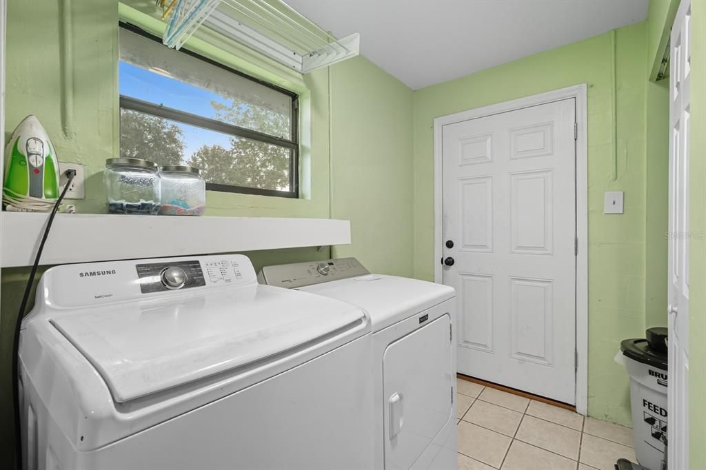 待售: $315,000 (3 贝兹, 1 浴室, 1334 平方英尺)