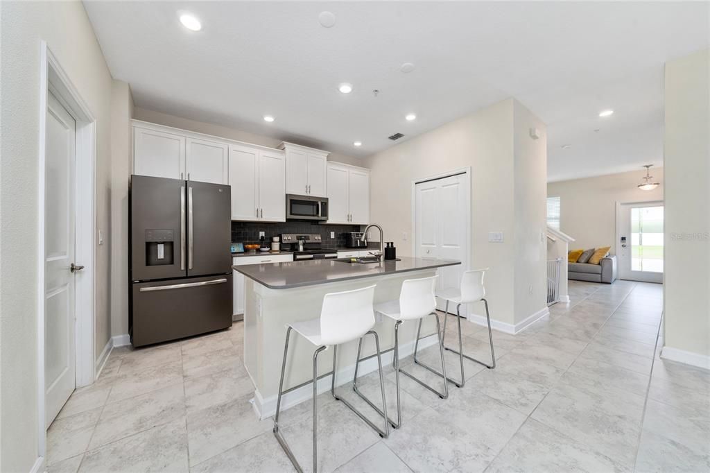 待售: $415,000 (3 贝兹, 2 浴室, 1717 平方英尺)