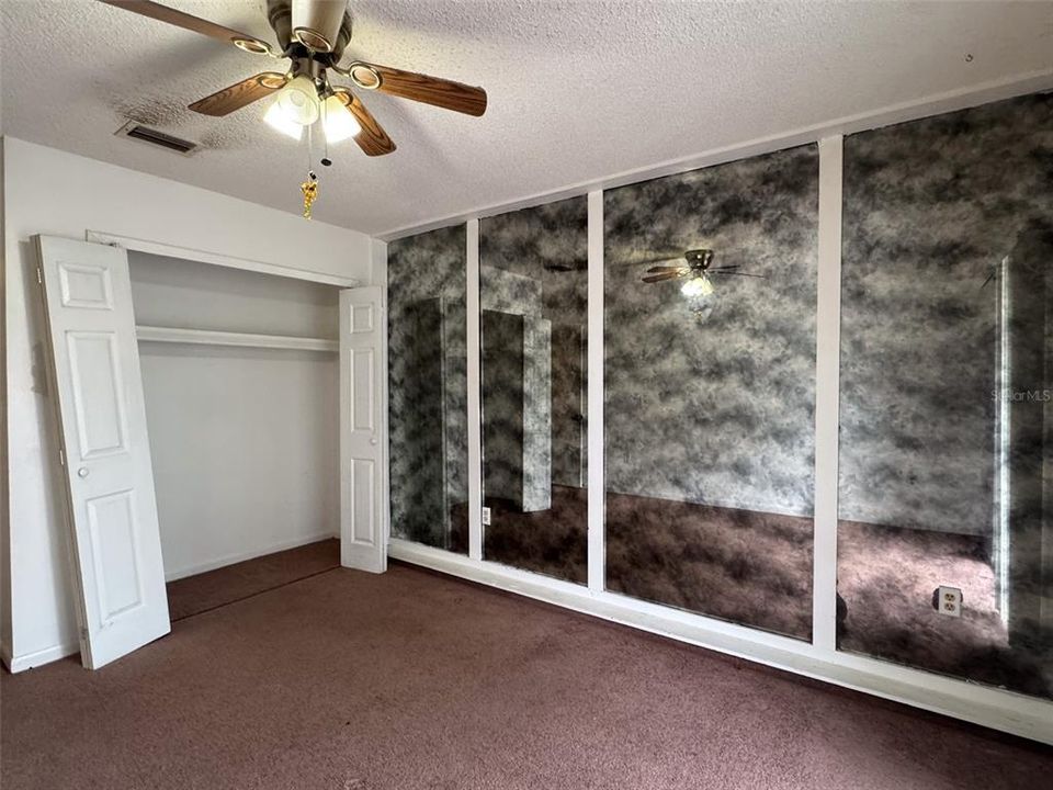 En Venta: $159,900 (2 camas, 1 baños, 889 Pies cuadrados)