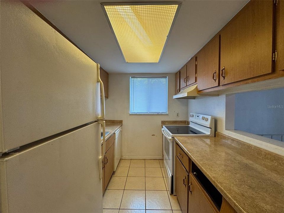 En Venta: $159,900 (2 camas, 1 baños, 889 Pies cuadrados)