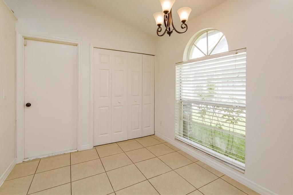 待售: $415,000 (3 贝兹, 2 浴室, 1568 平方英尺)