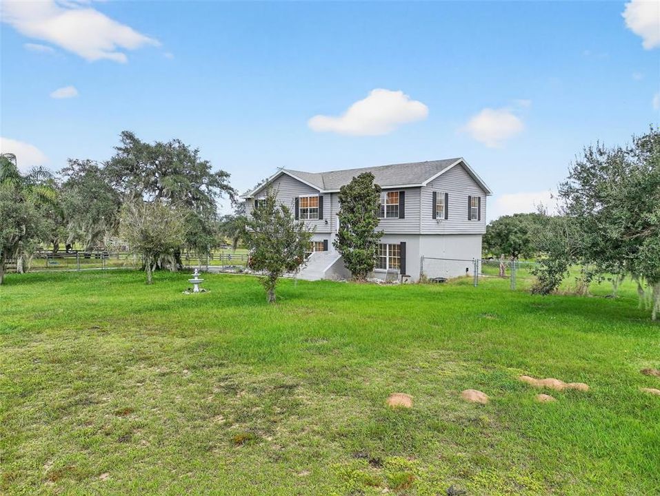 For Sale: $625,000 (4 beds, 3 baths, 1776 Square Feet)