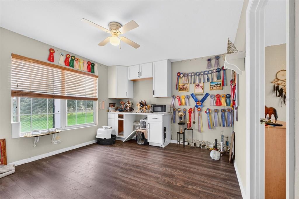 For Sale: $625,000 (4 beds, 3 baths, 1776 Square Feet)