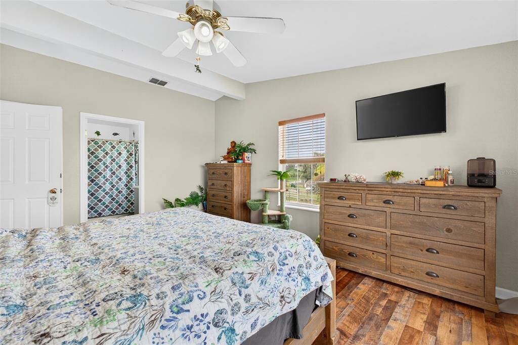 For Sale: $625,000 (4 beds, 3 baths, 1776 Square Feet)