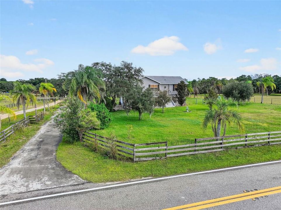 For Sale: $625,000 (4 beds, 3 baths, 1776 Square Feet)