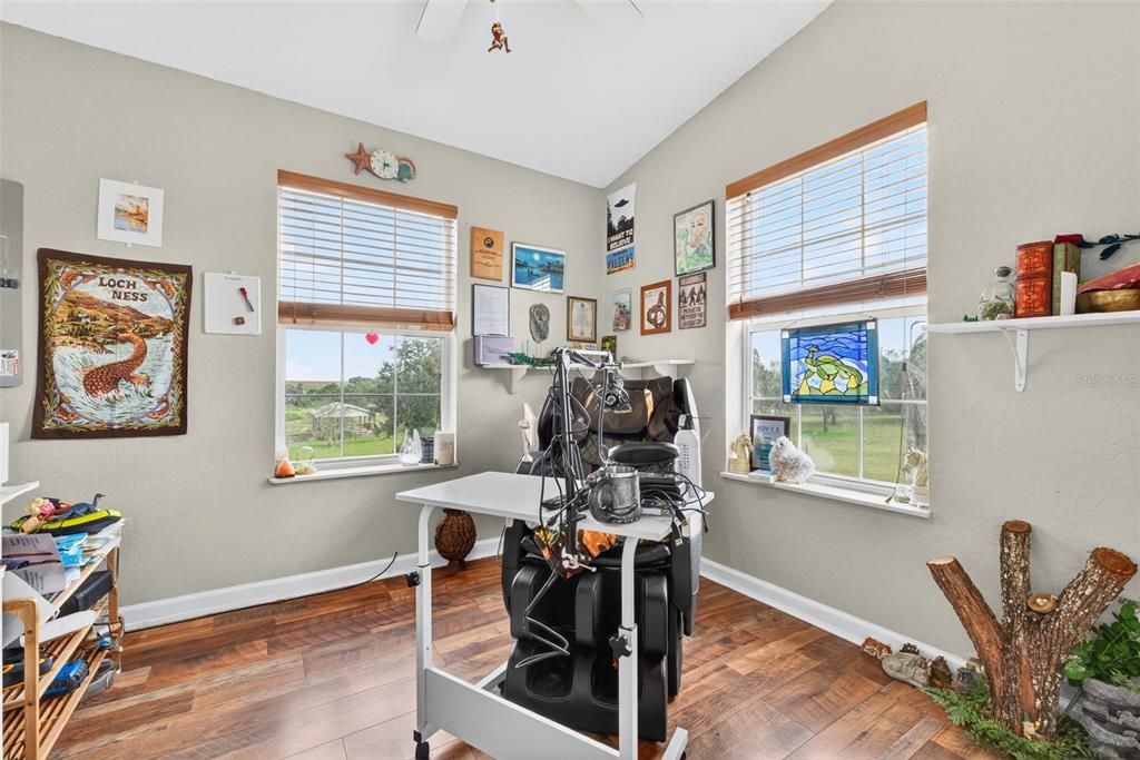 For Sale: $625,000 (4 beds, 3 baths, 1776 Square Feet)