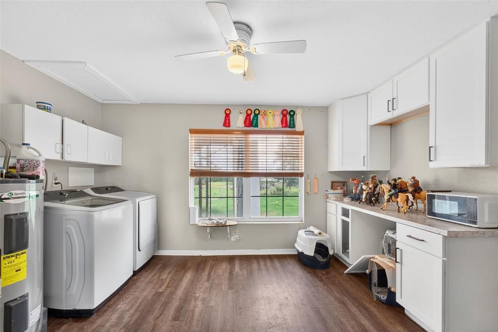 For Sale: $625,000 (4 beds, 3 baths, 1776 Square Feet)