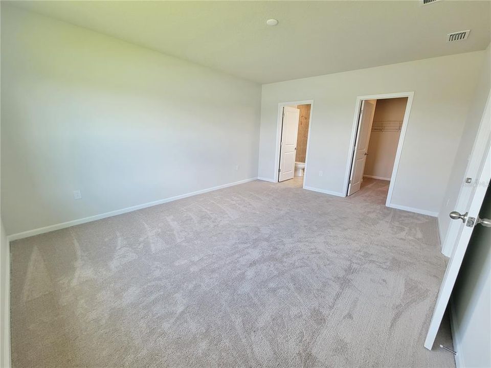 For Rent: $2,000 (3 beds, 2 baths, 1516 Square Feet)