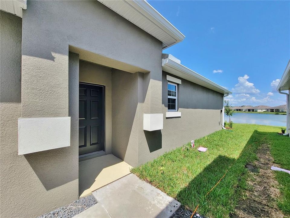 For Rent: $2,000 (3 beds, 2 baths, 1516 Square Feet)