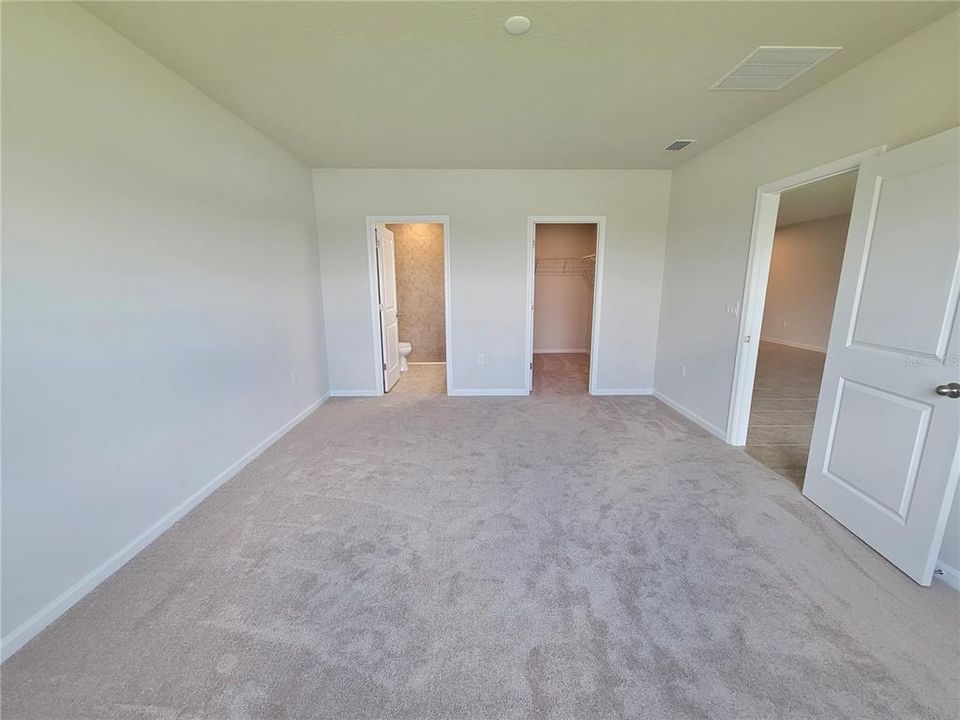 For Rent: $2,000 (3 beds, 2 baths, 1516 Square Feet)