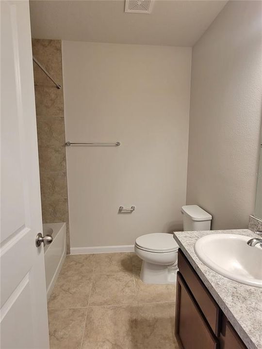 For Rent: $2,000 (3 beds, 2 baths, 1516 Square Feet)