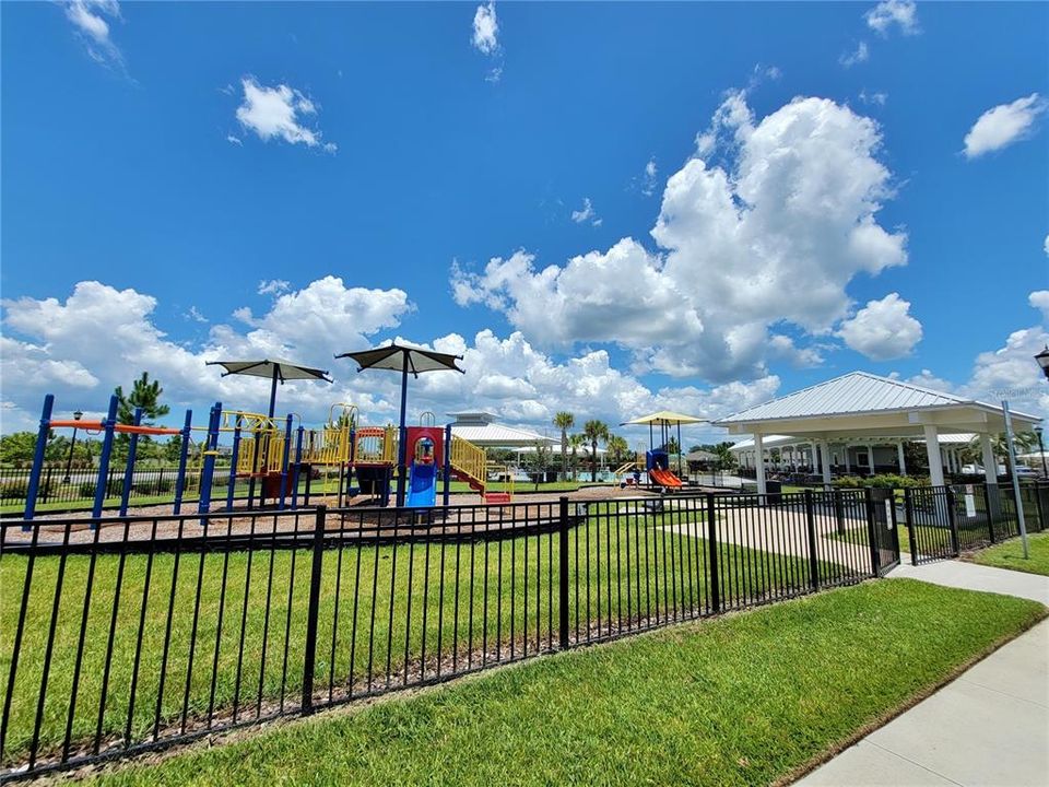 For Rent: $2,000 (3 beds, 2 baths, 1516 Square Feet)